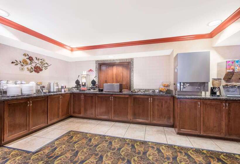 ホテル Hawthorn Suites By Wyndham Lancaster