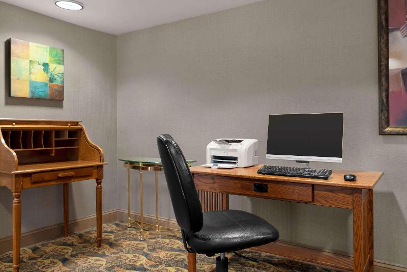 ホテル Hawthorn Suites By Wyndham Lancaster