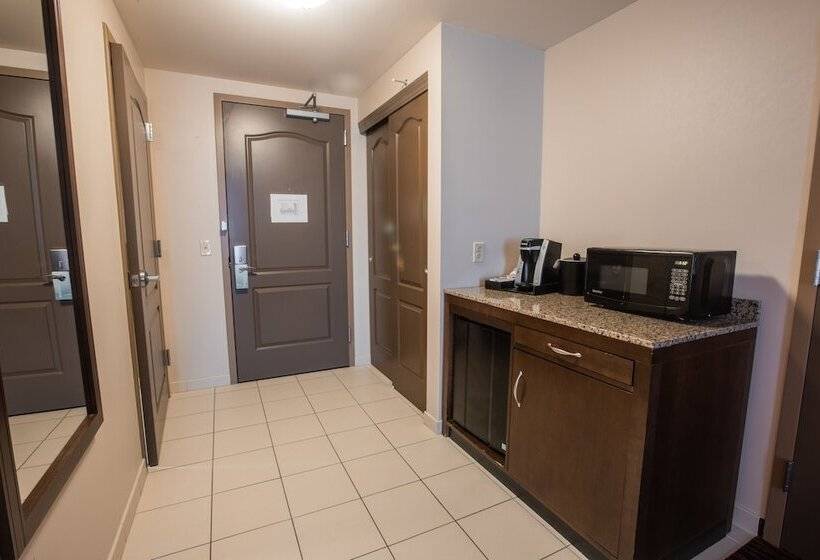 בית מלון כפרי Hilton Garden Inn Clifton Park