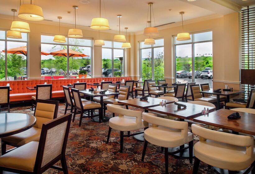 فندق Hilton Garden Inn St. Louis Airport