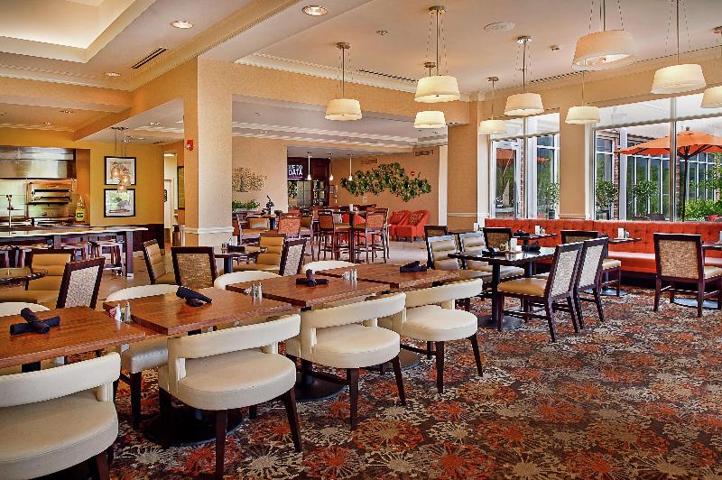 هتل Hilton Garden Inn St. Louis Airport