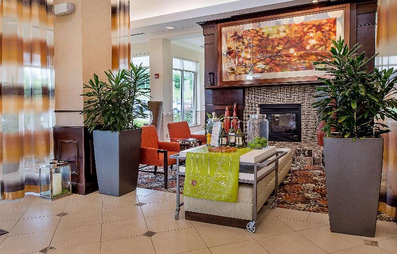 فندق Hilton Garden Inn St. Louis Airport