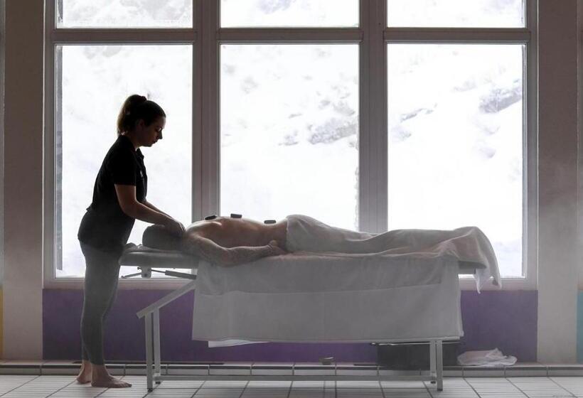 Отель Hit The Sky