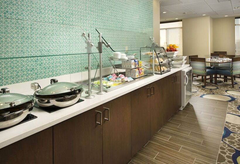 בית מלון כפרי Holiday Inn El Paso Airport, An Ihg