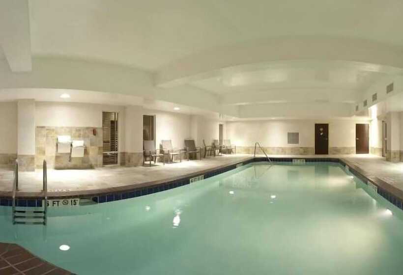 ホテル Holiday Inn Express & Suites El Paso West By Ihg