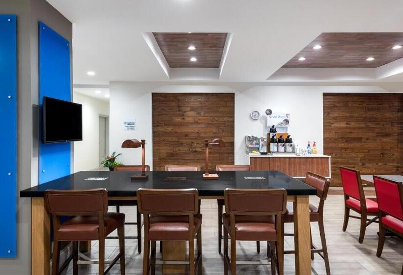 فندق Holiday Inn Express & Suites Florence I 95 & I 20 Civic Ctr, An Ihg