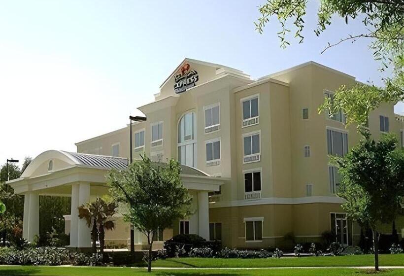 Holiday Inn Express Hotel & Suites Grand Island By Ihg