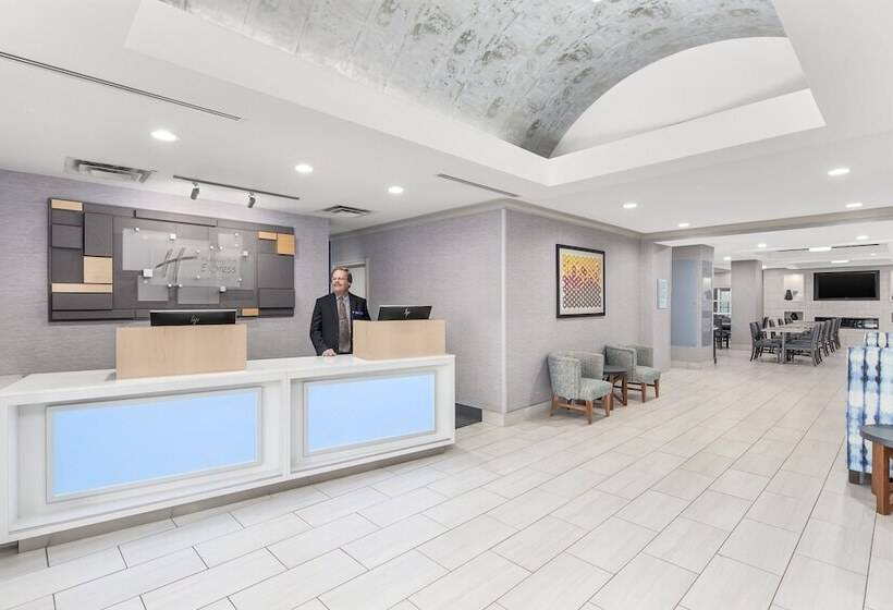 Holiday Inn Express Hotel & Suites Greenville I 85 & Woodruff Road, An Ihg