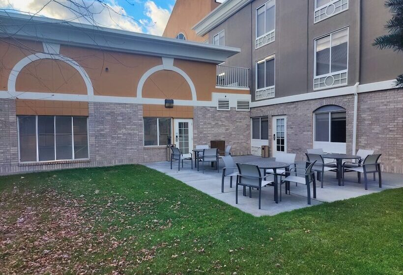 Holiday Inn Express Hotel & Suites Idaho Falls, An Ihg