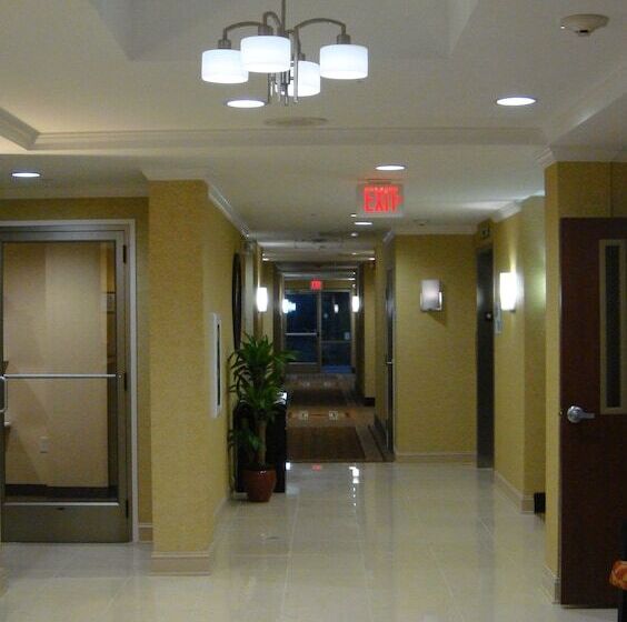 Holiday Inn Express Hotel & Suites Memphis/germantown, An Ihg