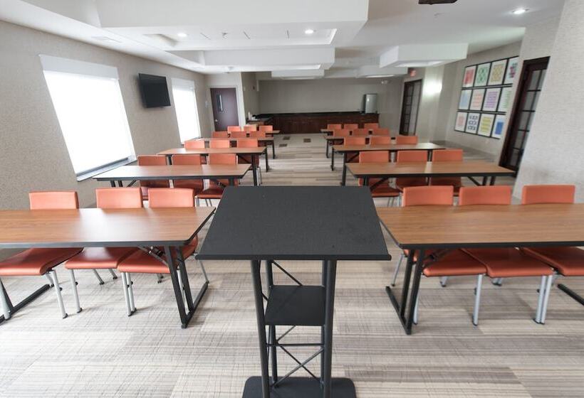 Holiday Inn Express Hotel & Suites Erie An Ihg