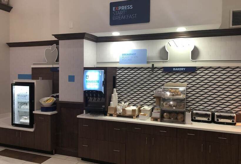 Holiday Inn Express Hotel & Suites Erie An Ihg