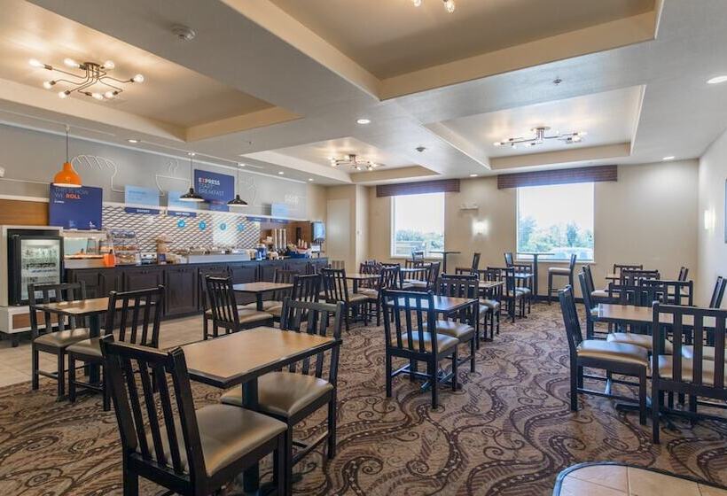 فندق Holiday Inn Express & Suites Oklahoma City Nw   Quail Springs, An Ihg