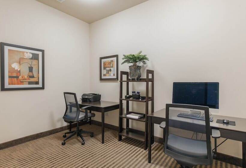 فندق Holiday Inn Express & Suites Oklahoma City Nw   Quail Springs, An Ihg