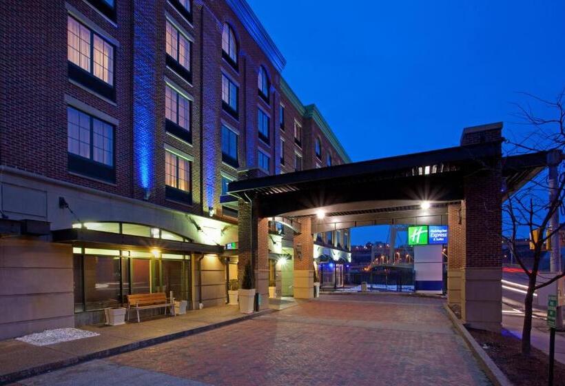 Holiday Inn Express Hotel & Suites Pittsburgh South Side, An Ihg
