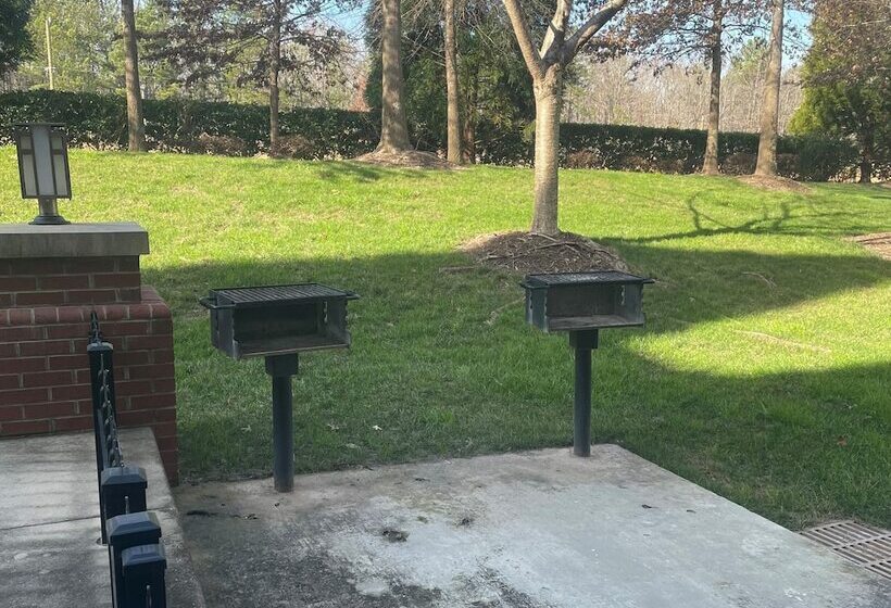 Holiday Inn Express Hotel Raleigh Southwest, An Ihg