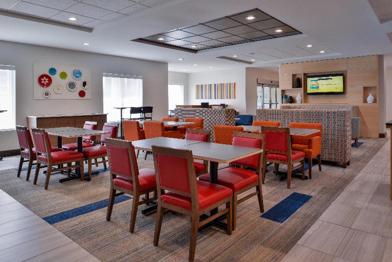 Holiday Inn Express Hotel & Suites Cincinnati Mason, An Ihg