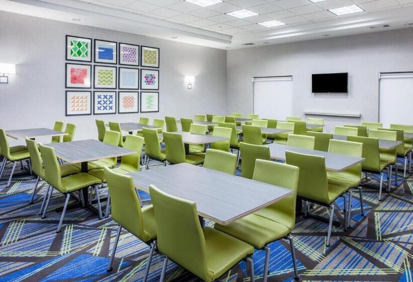 ホテル Holiday Inn Express & Suites Texarkana, An Ihg