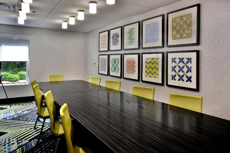 هتل Holiday Inn Express Raleigh Durham Airport, An Ihg