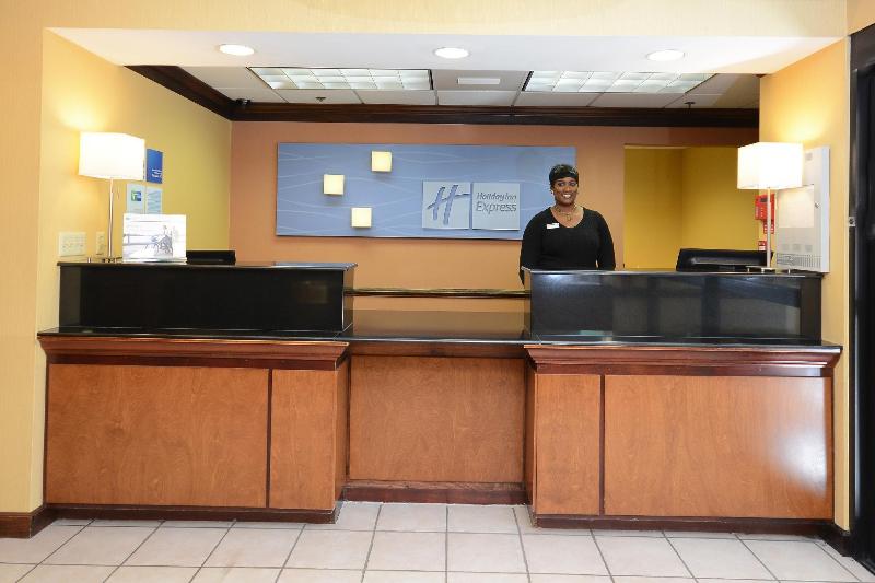 هتل Holiday Inn Express Richmond I 64 Short Pump Area, An Ihg