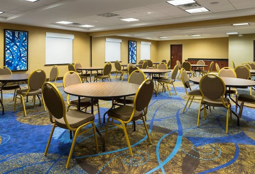 בית מלון כפרי Holiday Inn Express & Suites Midland Loop 250, An Ihg