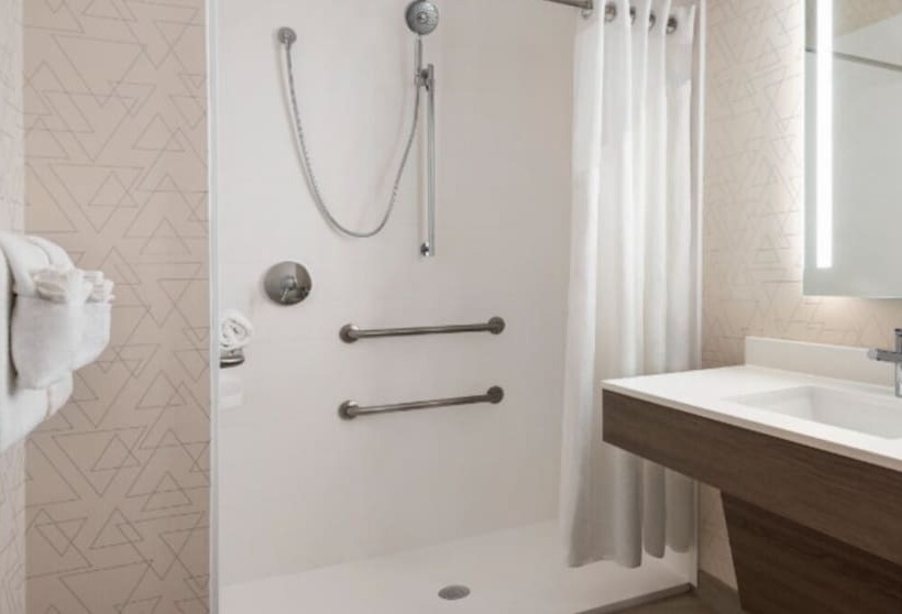 هتل Holiday Inn Express & Suites Mobile West I 10, An Ihg