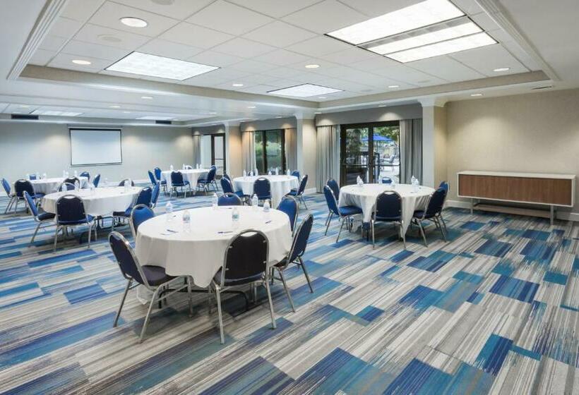 בית מלון כפרי Holiday Inn Express & Suites Wilmington University Center, An Ihg