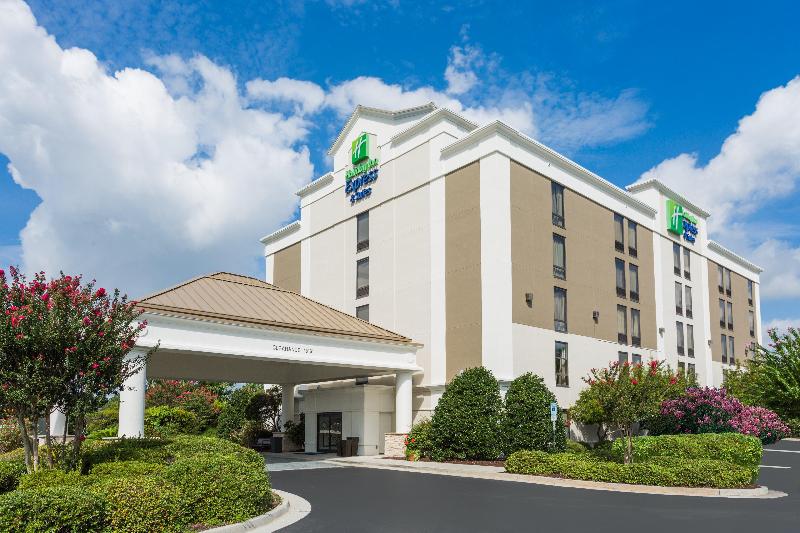 בית מלון כפרי Holiday Inn Express & Suites Wilmington University Center, An Ihg