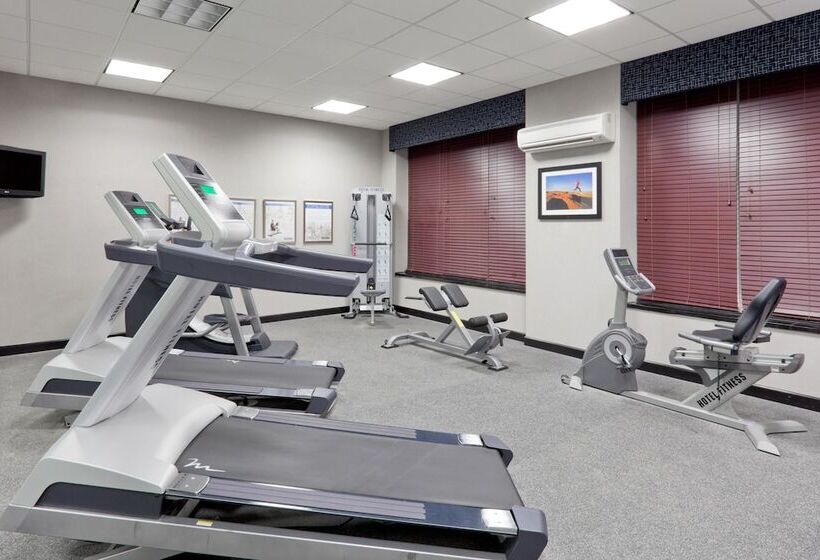 בית מלון כפרי Holiday Inn Jackson Nw   Airport Road, An Ihg