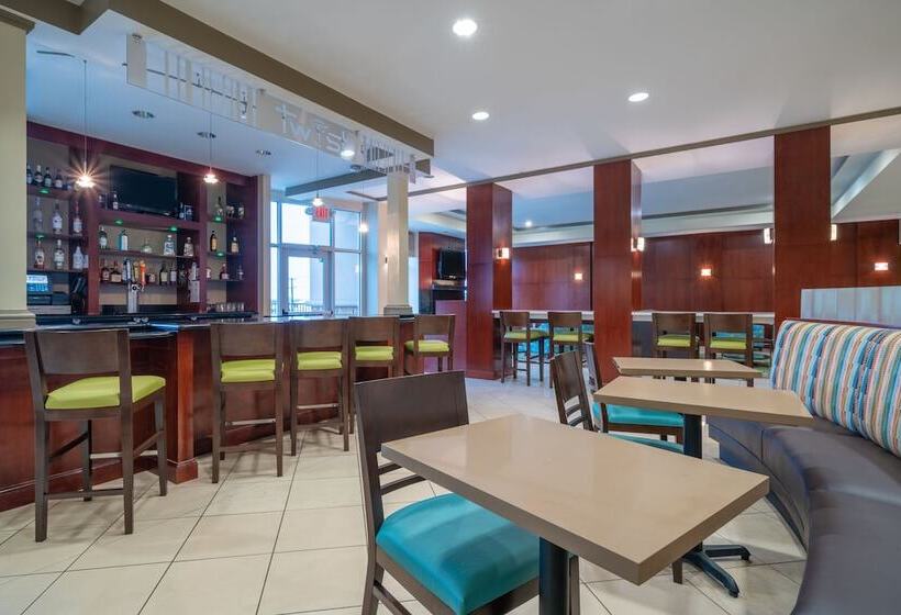 Отель Holiday Inn Manassas   Battlefield, An Ihg