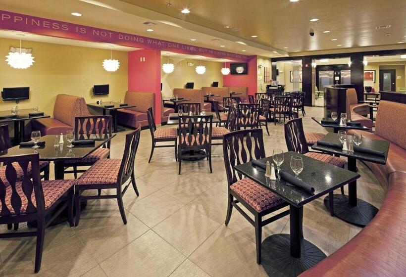 هتل Holiday Inn Mobile Airport, An Ihg