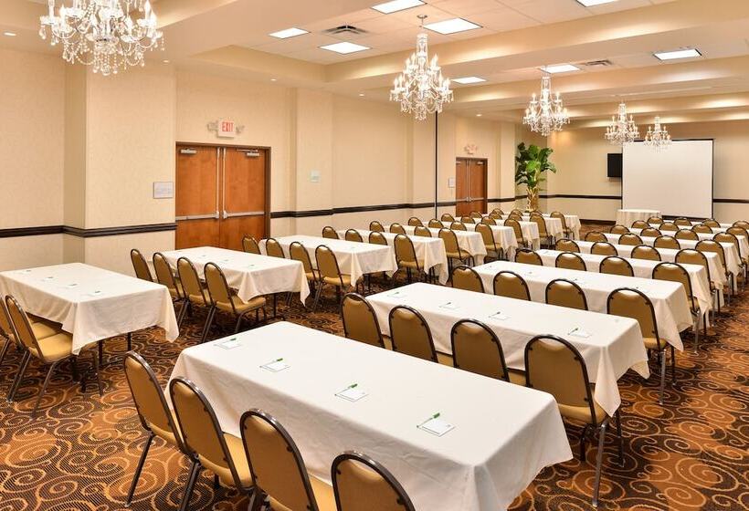 هتل Holiday Inn Montgomery South Airport, An Ihg