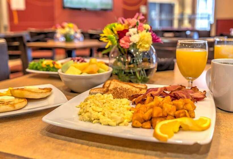 فندق Holiday Inn North Quail Springs, An Ihg