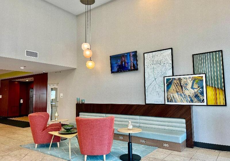 هتل Holiday Inn Toledo   Maumee I 80/90, An Ihg