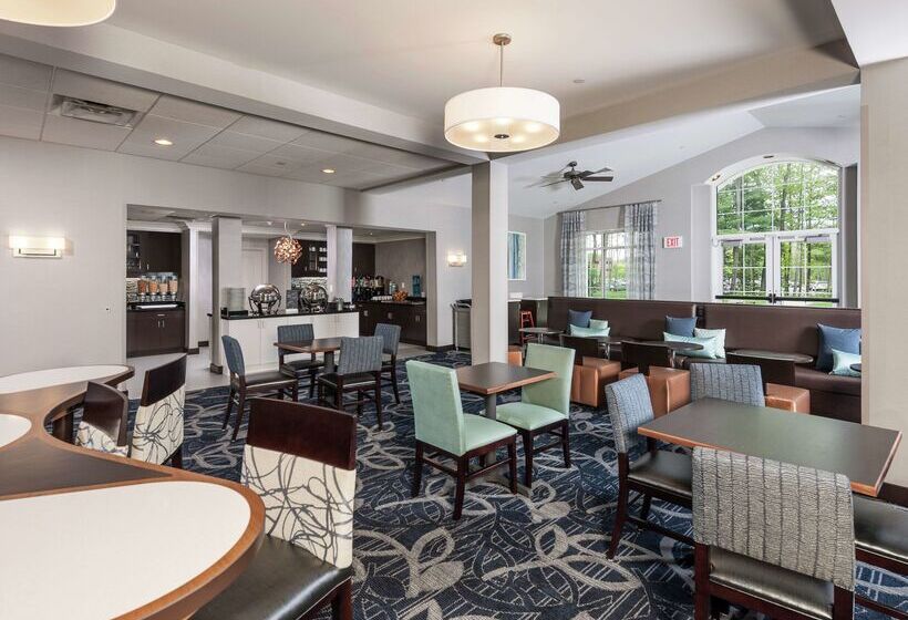 Отель Homewood Suites By Hilton Portland