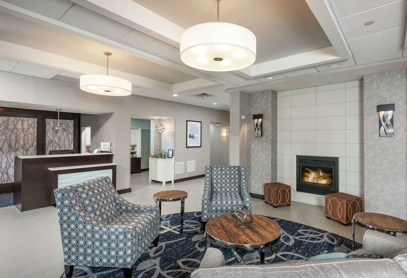 Отель Homewood Suites By Hilton Portland