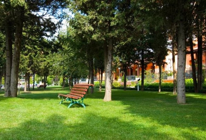 Отель Hrizantema All Inclusive