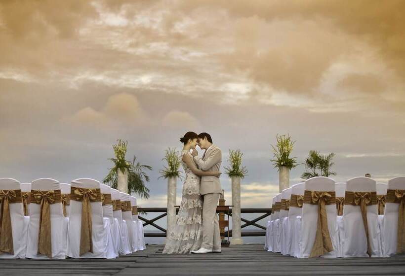 هتل Jpark Island Resort & Waterpark Cebu