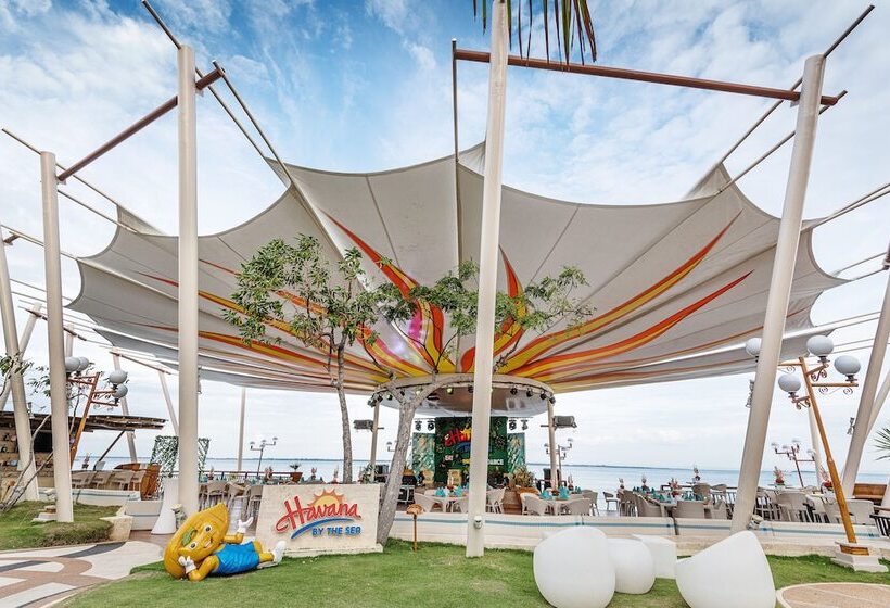 هتل Jpark Island Resort & Waterpark Cebu