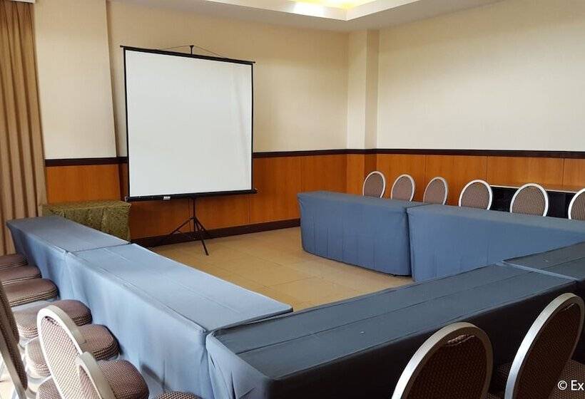 בית מלון כפרי Kimberly Tagaytay