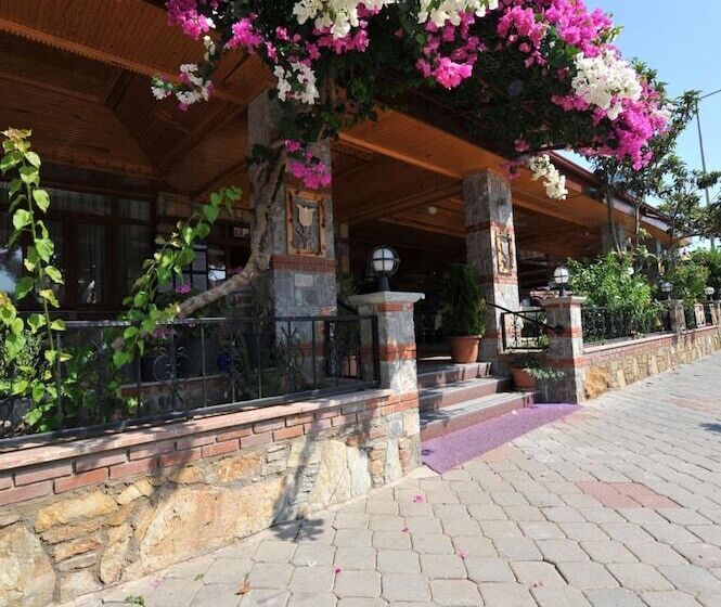 Отель Magic Tulip Beach