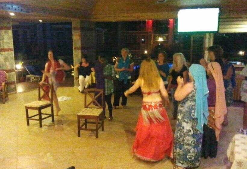 Отель Magic Tulip Beach