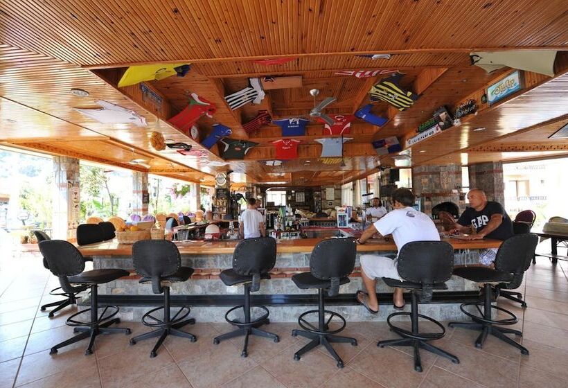 هتل Magic Tulip Beach