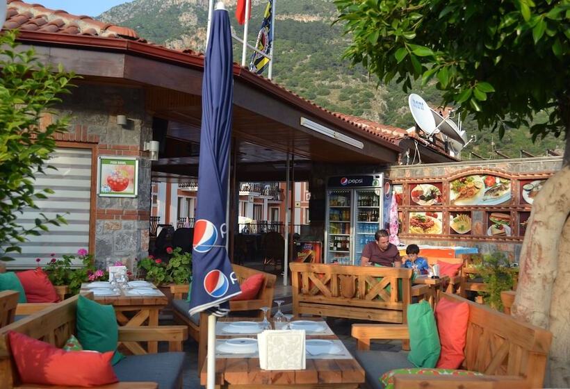 Отель Magic Tulip Beach