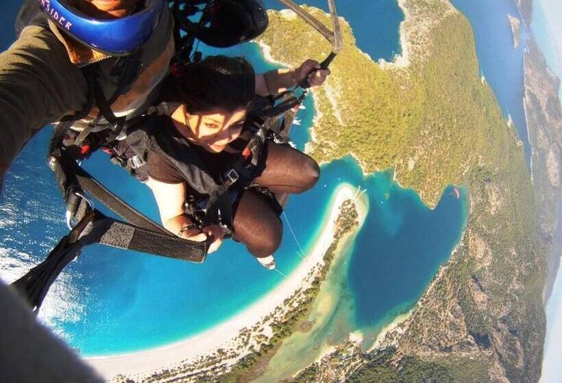 هتل Magic Tulip Beach