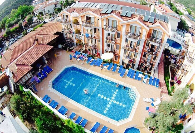 Отель Magic Tulip Beach