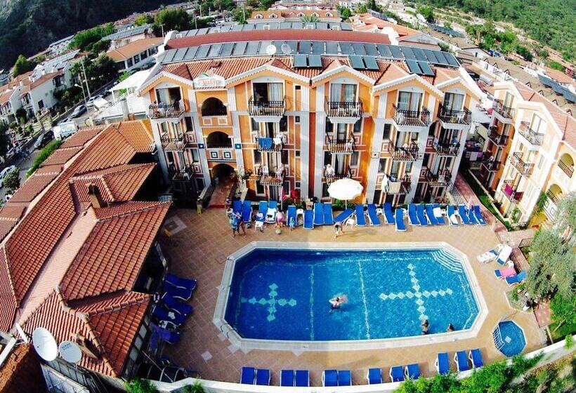 Отель Magic Tulip Beach