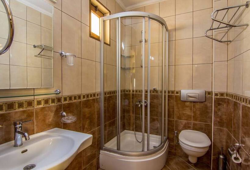 Отель Magic Tulip Beach