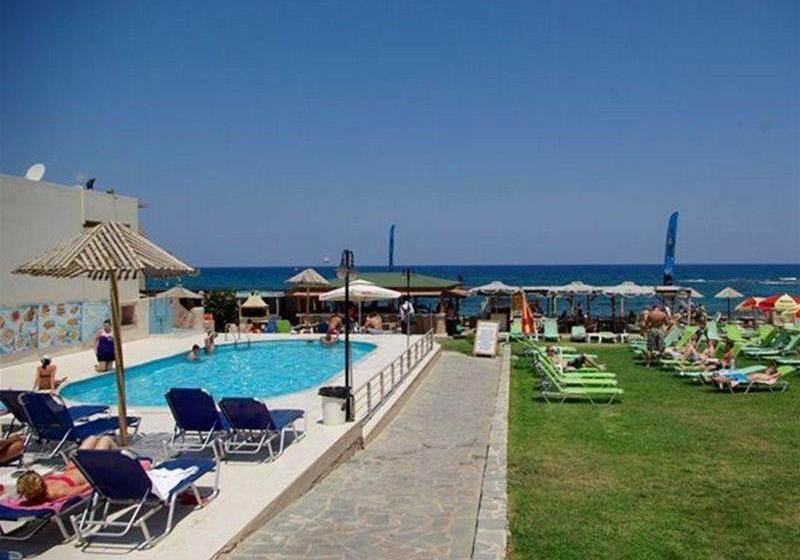 ホテル Malia Resort