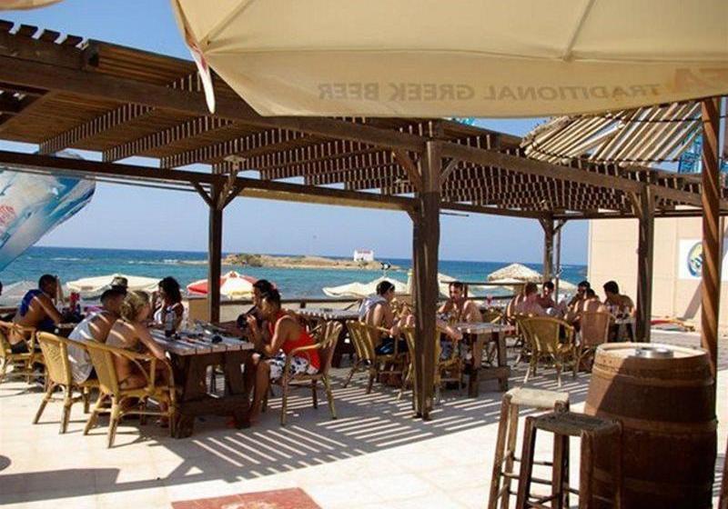 ホテル Malia Resort